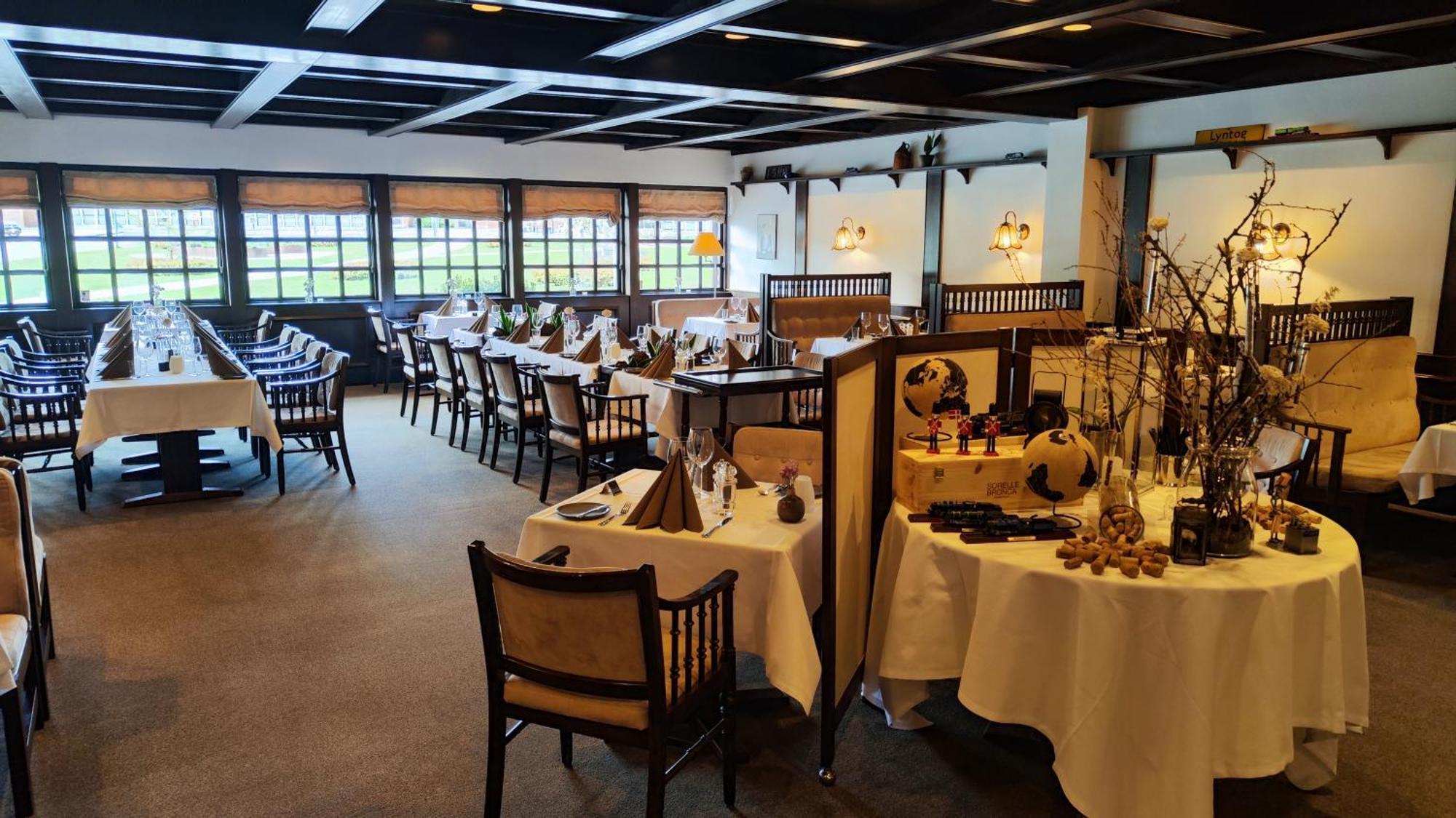 Banegaardshotellet Vojens Dış mekan fotoğraf